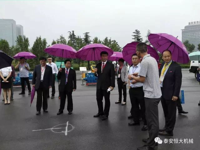 泰安恒大機械有限公司應邀參加泰安市經(jīng)濟社會發(fā)展成果展 泰安恒大機械有限公司應邀參加泰安市經(jīng)濟社會發(fā)展成果展